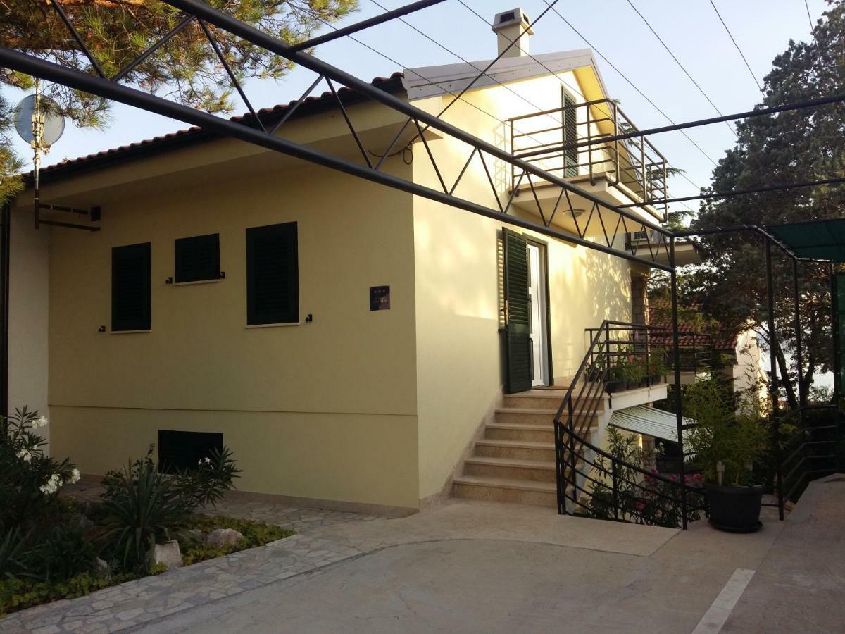 Studio Apartment Dramalj Exterior photo