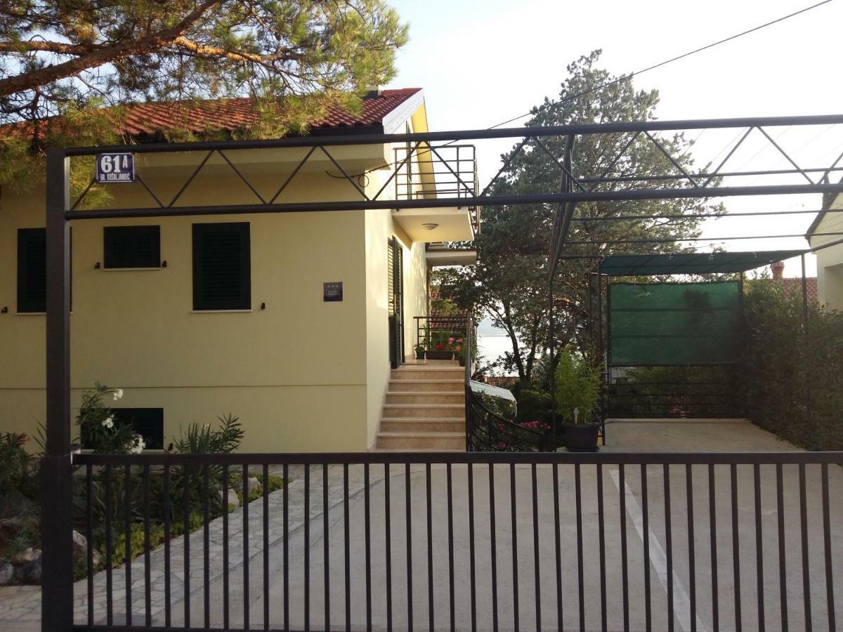 Studio Apartment Dramalj Exterior photo